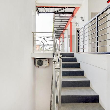 OYO 3702 Homestay Bougenville Lamongan Luaran gambar
