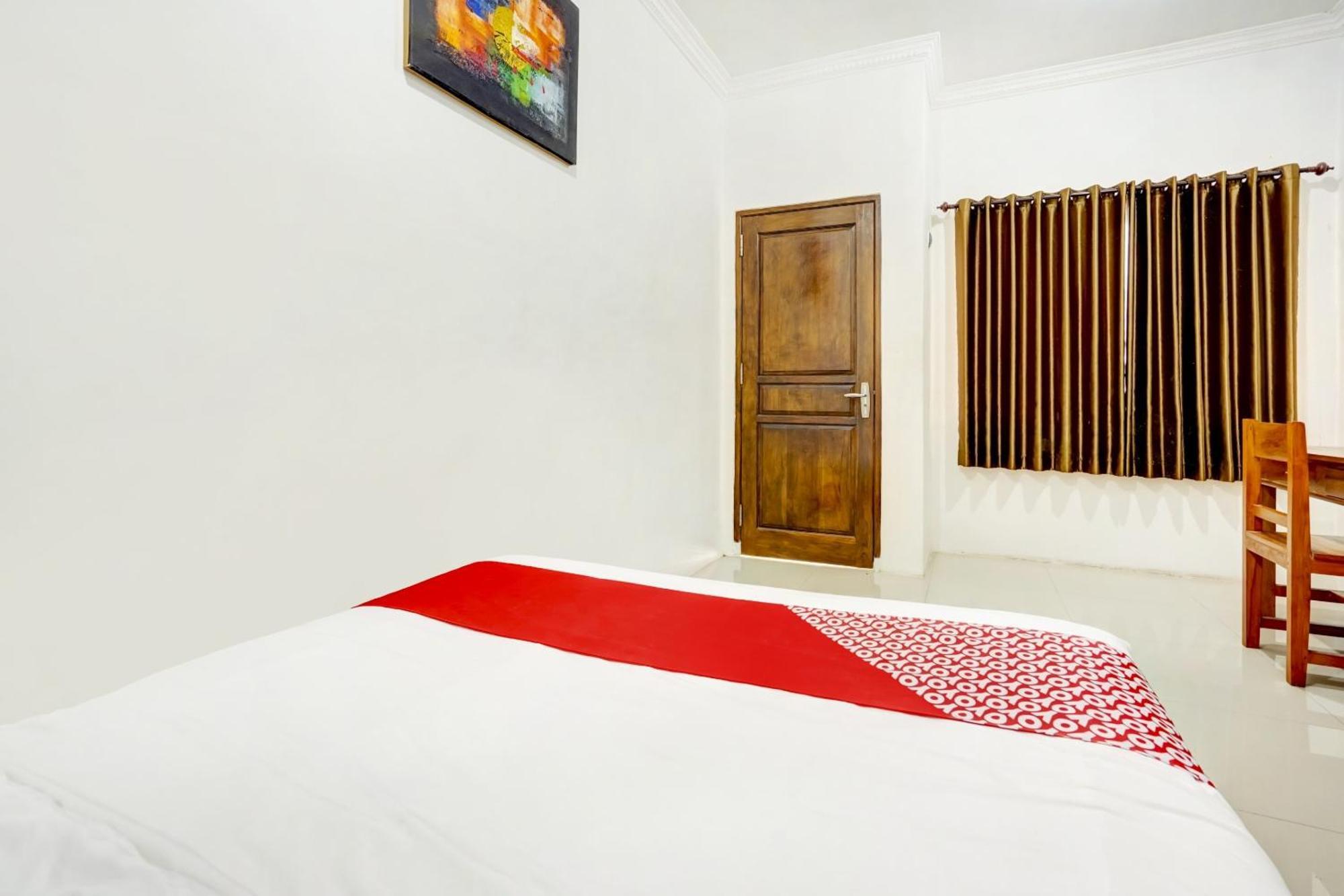 OYO 3702 Homestay Bougenville Lamongan Luaran gambar